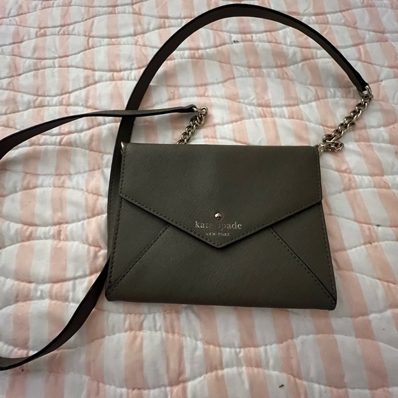Kate Spade, I’m calling this a wallet on a string - Picture 7 of 9